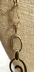LOT OF 2 NECKLACES GOLD TONE CHAPS VINTAGE CHAIN/BELT MOTHER OF PEARL 32-36 IN
