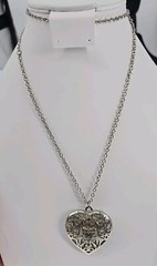 Vintage Claire’s Necklace Silver Chain With Heart Cage Pendant 18.5″ Drop