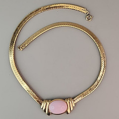 Vintage Trifari Necklace Pink Pendant Gold Tone Herringbone Chain 16.5″