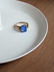 Vintage Art Deco UNCAS Faceted Blue Glass Rhinestone Gold Filled Ring sz 6.25
