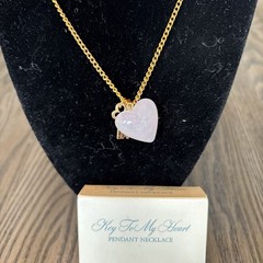 Avon VTG Key to My Heart Goldtone Rose Quartz Necklace 1976 NOS In Box