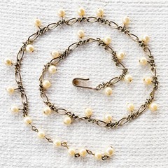 Vintage 1950s Faux Pearl Station Necklace Gold Tone Chain Romantic Cottagecore
