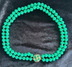 VintageFaux Jade Double Strand Beaded Choker Necklace Gold Tone Medallion Clasp
