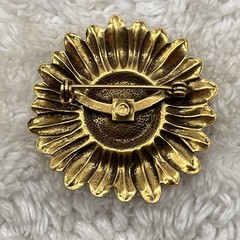 Vintage Sunflower Brooch Brooch Milk Glass Gold Tone Intricate 1.5″