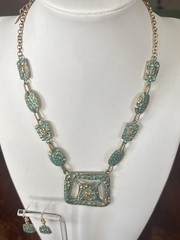 VTG VCLM Signed Victorian Hammered Statement Green & Gold Necklace & Earring Set