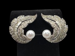 Jomaz Rhinestone Paved Winged Clip On Earrings Faux Pearl Accent Vintage Patent