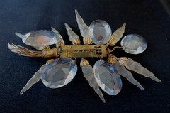 Vtg Rare Frosted Icicle Shape & Faceted Crystals Wired Brooch 4 1/8″ Long