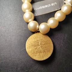 NWT VTG Liz Claiborne Beaded Ivory Pearl Medallion Stretch Bracelet Made in USA
