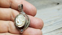 Vintage Uncas Sorrento Sterling Silver filigree Mother Pearl cameo pendant
