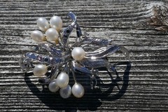Vintage Sterling Silver & 5.2mm Freshwater Pearl Spray Designed Brooch / Pin