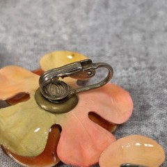 Vintage Peach Molded Celluloid Early Plastic Flower Pin Brooch Earring Set Fair