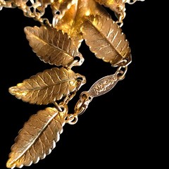 Vintage Napier Gold Tone Leaf Charm Cha Cha Choker Necklace 16in