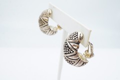 Vintage Clip On Earrings Silver Tone Textured T1