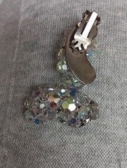 VTG PAIR 1 1/4” AB CRYSTAL & RHINESTONE CLIP BACK EARRINGS- Costume Jewelry