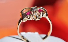 14k multi tone gold 1930’s size 6.5 bow ring 0.39ct treated ruby diamond 3.8gr