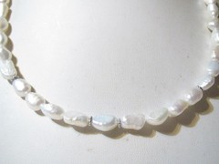 PRETTY 18″ LARGE WHITE BAROQUE PEARLS NECKLACE WITH STERLING SILVER CLASP
