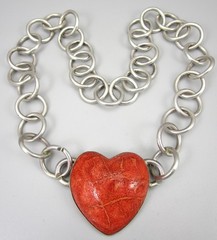 UNUSUAL SOUTHWESTERN STERLING SILVER HORN CORAL HEART STATEMENT NECKLACE 106G