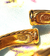 90s Joan Rivers Classic Interchangeable Cap Gold Tone TwistedRope Clamp Bracelet