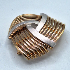 VINTAGE PUCCINI Gold and Silver Tone Abstract Triangular Brooch