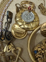 VTG Gold Plated Jewelry Lot Scrap 1/2 Lb Non Magnetic Victorian Rhinestone Grams