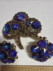 Vintage Weiss Peacock Blue Margarita Rivoli Flower Brooch & Earrings See Pics