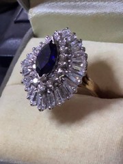 Gorgeous! Vintage Sapphire CZ Size 8 #935 Silver Gold Plated ring 8gram