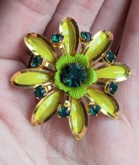 Vtg Chartreuse Lime Green Yellow Enamel Rhinestone Flower Brooch Pin Gold Tone