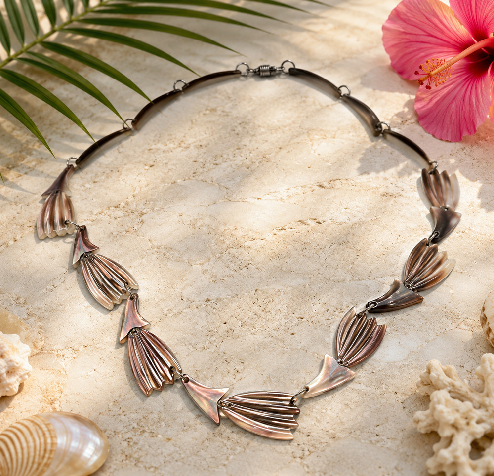 Vintage Black Lip Mother Of Pearl Shell Necklace Carved Fan Link 20 In Tropical