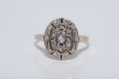 Antique Circa 1920s 18k Gold Art Deco Natural Rose Cut Diamond Decorated Ring