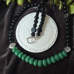 Vintage Black Onyx Dyed Green Quartz beads Toggle Clasp Necklace 20’L