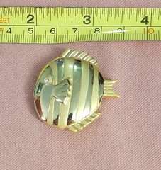 Vintage Signed AAI Gold Tone Striped Tropical Fish Rhinestone Eye Brooch Pin