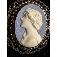 Vintage Blue & White Jasperware Cameo Brooch/Pendant signed EN. JAY