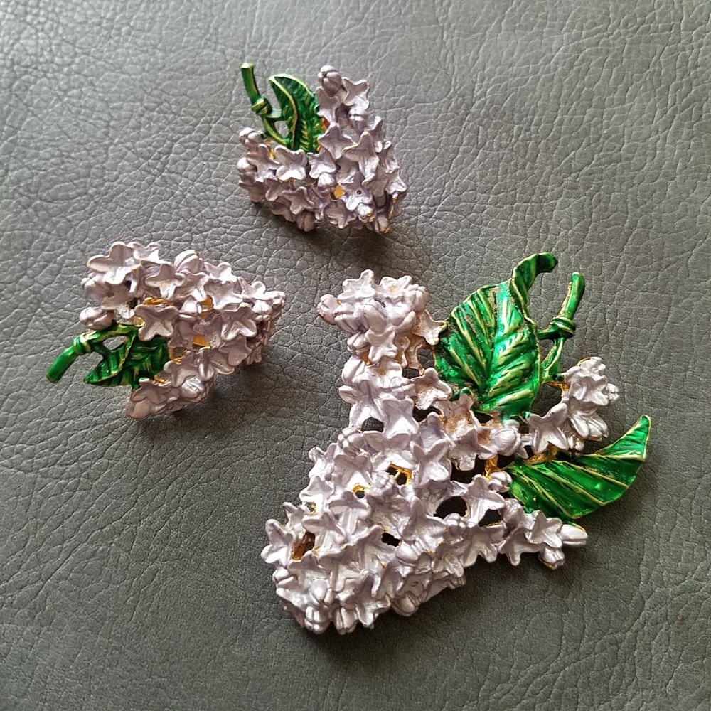 Vintage Lilac Floral Purple and Green Enamel Brooch and Clip Earrings Set