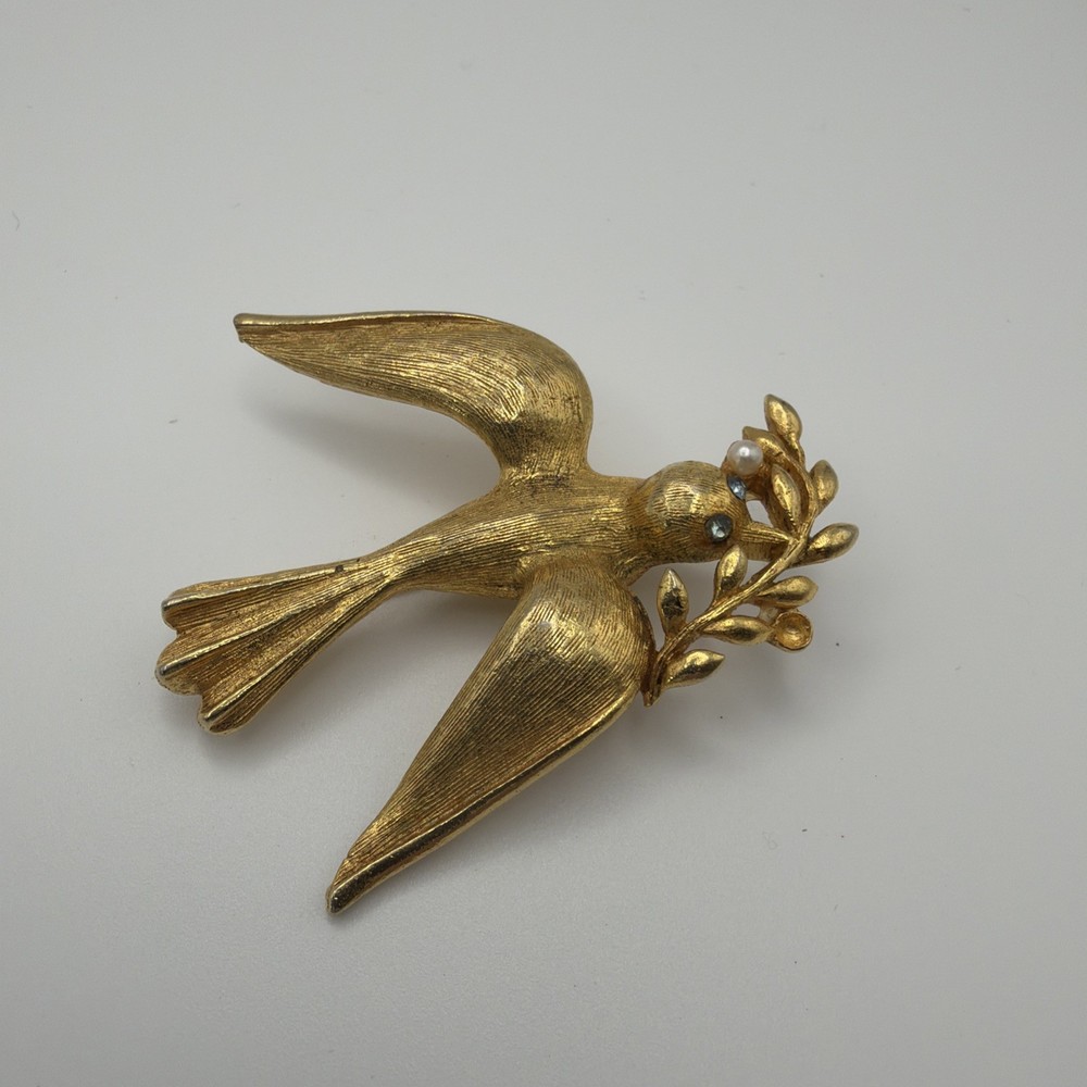 VTG Marvella Dove Brooch Gold Tone Bird Peace Olive Branch Faux Pearl