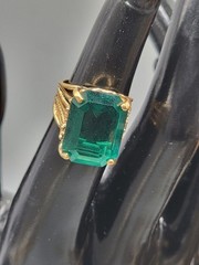 Vtg Ana BeKoach 18KHGE Simulated Emerald Cocktail Ring Sz 5 Gold Electroplated