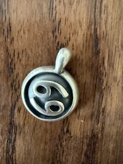 A Horoscope Cancer Medallion Pendant In sterling silver New 0.5”Diameter 3g