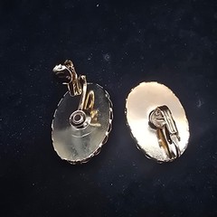 Roman Woman Portrait Cameo Clip On Earrings Acrylic Gold Tone Vintage NOS