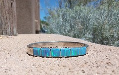 Vintage 925 Sterling Silver Blue Fire Opal Inlay Hinged Bangle Bracelet Mexico