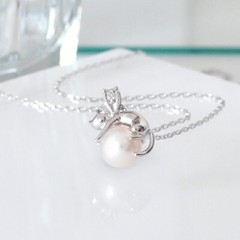 New Cat Natural Pearl Diamond silver necklace Made in Japan gift ladies