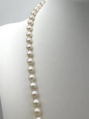 Vtg 18-1/4” Japanese Graduated Cultured Akoya Pearl Necklace 7.2-3.7mm 10k Clasp