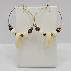 Southwest Style Beaded Wire Hoop w Faux Resin Claw or Tooth Vtg Pierced Earrings