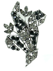 Vintage WEISS Signed Brooch 3″ Black Diamond, Jet, Clear Rhinestone Floral Spray