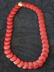 Vintage Trifari Burgundy Circle Lucite Necklace 27”