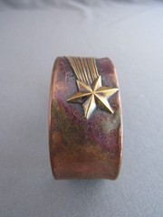 VINTAGE SIGNED HANDWROUGHT COPPER BRASS SHOOTING STAR BANGLE CUFF BRACELET