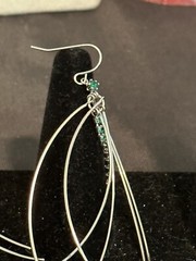 VTG 3” FREE FORM SILVER WIRE Pierced Earrings – COSTUME JEWELRY