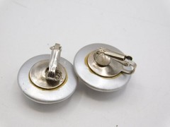 J595-VINTAGE CLIP EARRINGS~SILVER TONE~BUTTON STYLE~CLASSIC~3/4″ WIDE