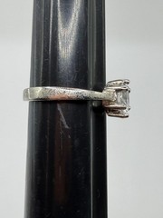 VINTAGE 925 STERLING SILVER AND CLEAR CZ ENGAGEMENT RING SIZE 4.25