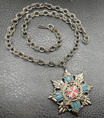 Vintage Silver Tone Maltese Cross Star Medal Pendant Necklace Red Blue Enamel