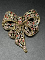 Modern Costume Jewelry Gold Tone Multicolor Bow Pin Brooch 2 1/2” Tall