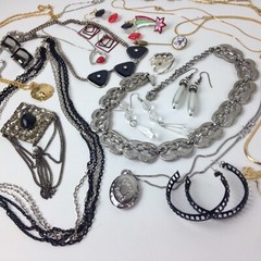 Costume Jewelry Lot Boho Mod metal mixed materials locket black red vtg 22 pc